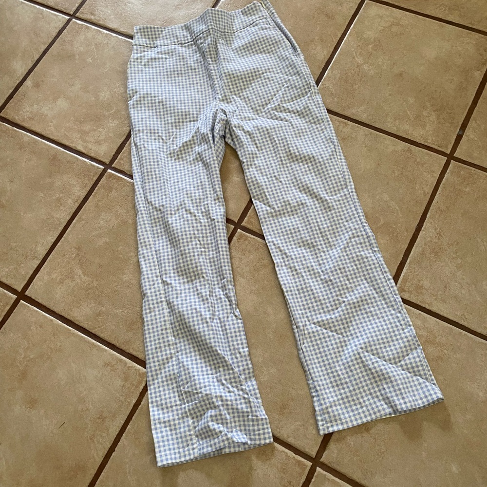 (A83)Woman’s Flare Bottom Pants Size Large by Forever 21 Like New